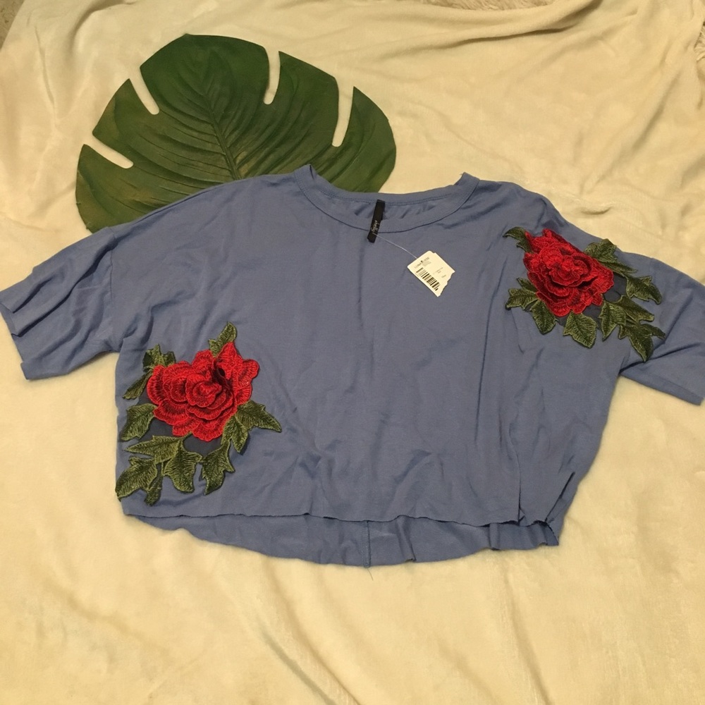 Floral Cropped shirt